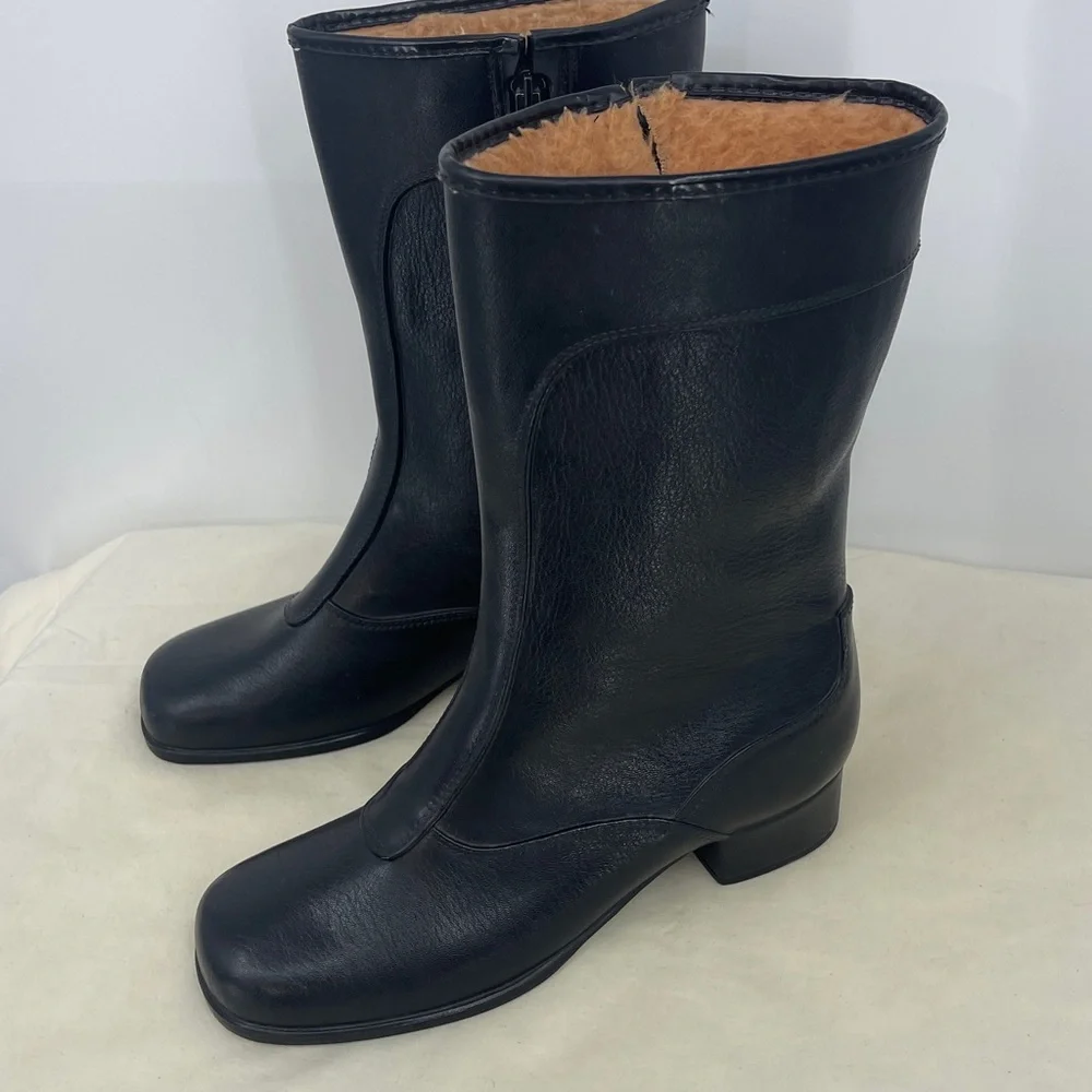Black RUBBER Women's RAIN Boots SIZE 8 FLEESE LINED SIDE ZIPPER